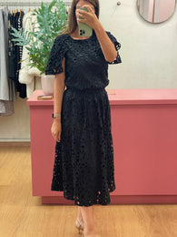 Dea Kudibal Top