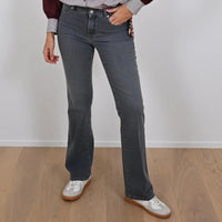 Léonie de Paris Jeans